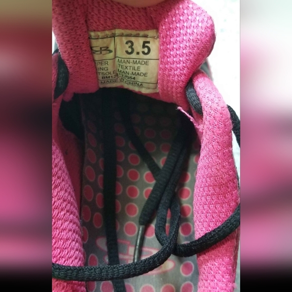 SZ 3.5 Boombah Cleats - Picture 4 of 5